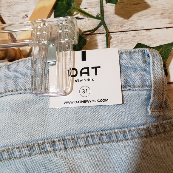 OAT New York High Rise Miami Light Wash Denim Jeans Boyfriend Raw Hem New NWT - Picture 8 of 10